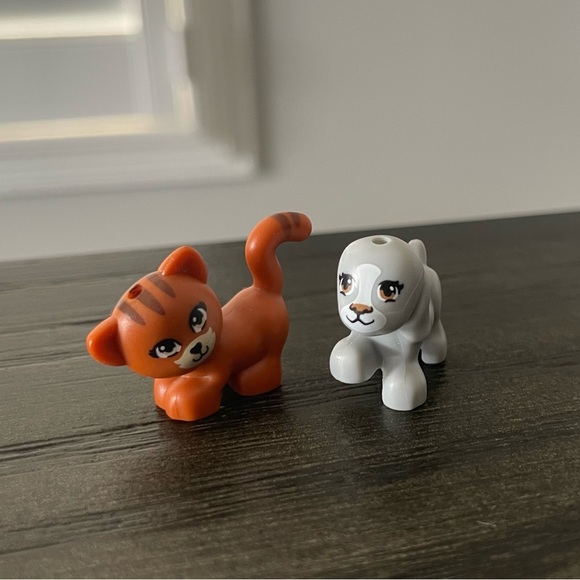 LEGO Friends Sports Arena Set with Box (460 pieces) - Picture 8 of 8